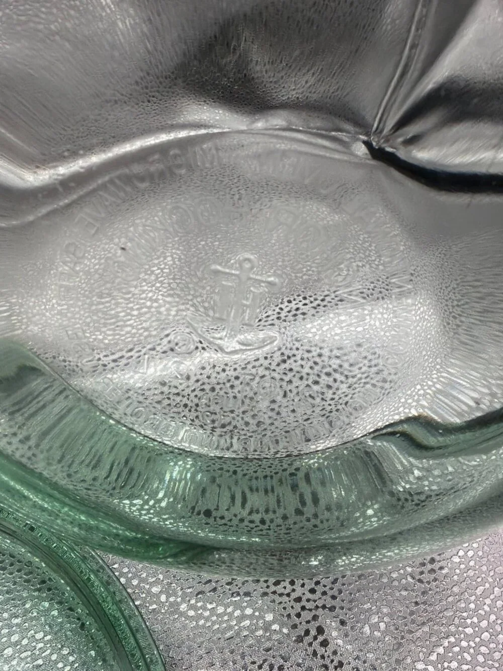 Anchor Hocking Vintage Green Glass Covered Casserole Dish 2 Quart Textured Bubbl